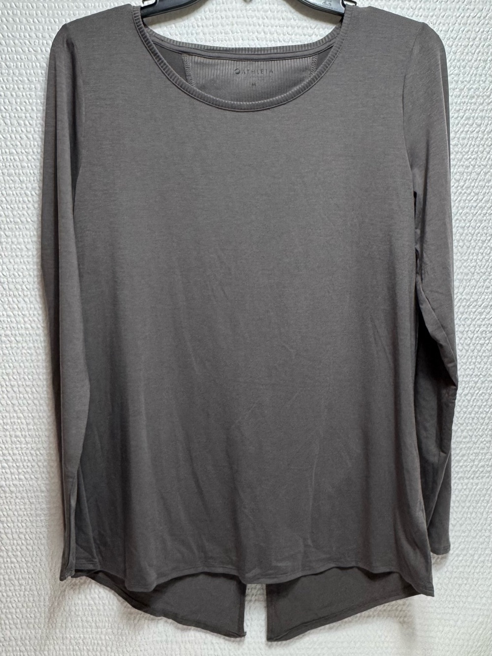 Athleta Women's Long Sleeve Round Neck Top in Charcoal Gray split back - Picture 1 of 8
